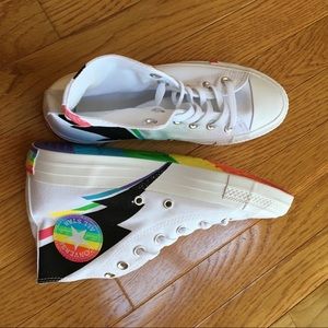 NWT Converse Pride Sneakers Size 7 womens